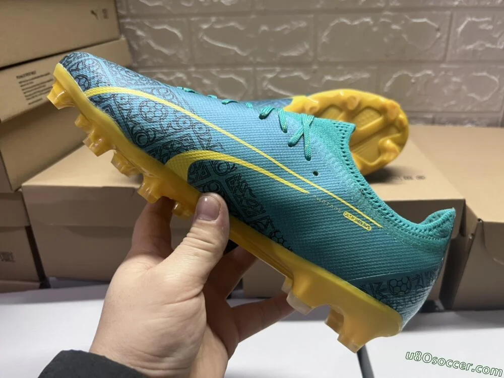 プーマ ウルトラ ULTRA 5 ULTIMATE VOLUME UP Firm Ground Men's Soccer Cleats