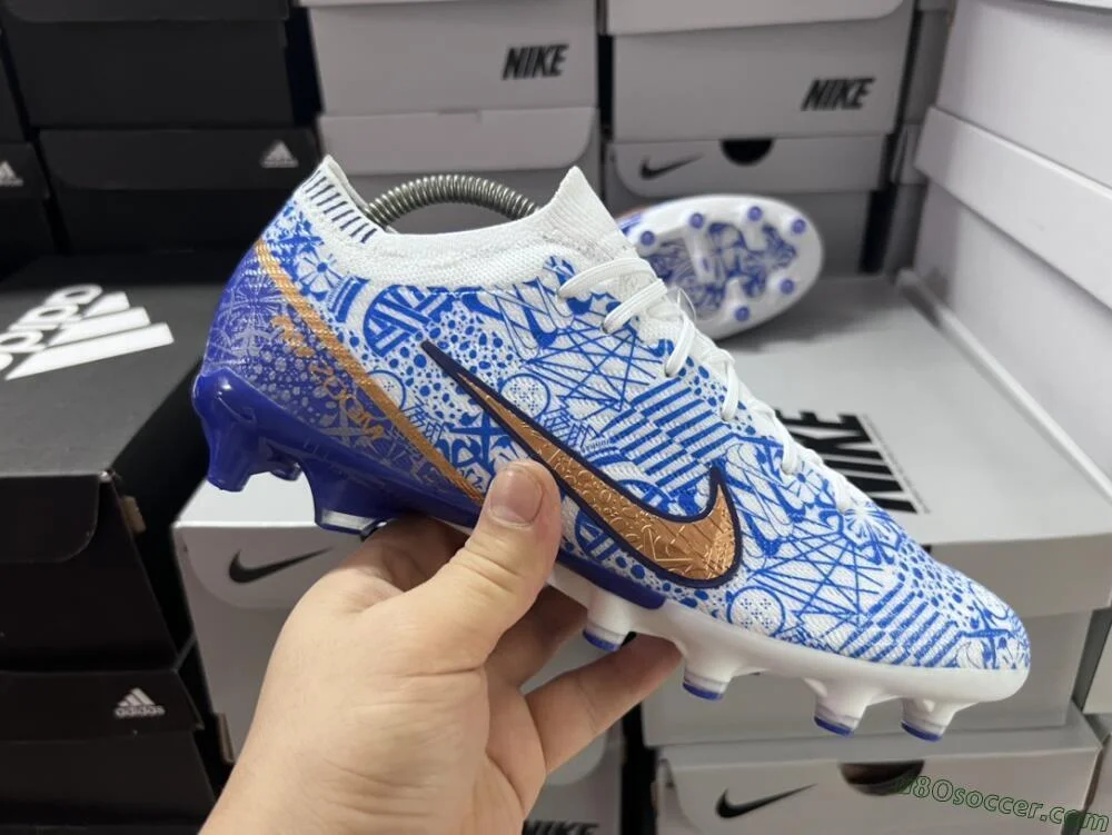 Nike Mercurial15 AGホワイト/ブルー AG Soccer Cleats in White and Blue | Get the Nike Air Zoom