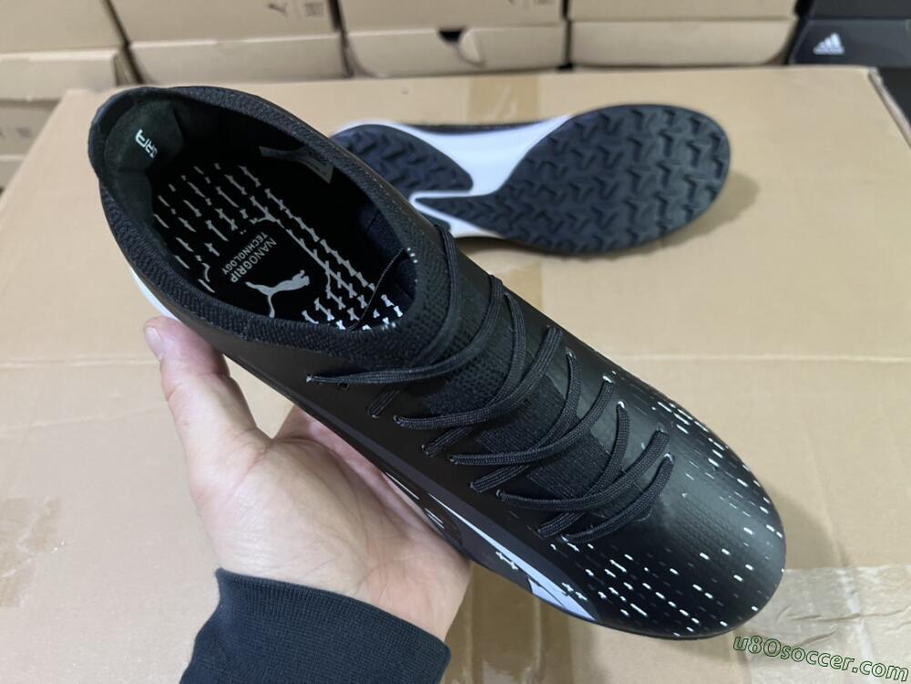 Puma Ultra Ultimate TF Artificial Turf Soccer Shoes - Black/White