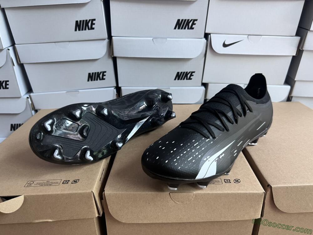 Puma Ultra Ultimate FG Firm Ground Soccer Cleats - Black/Whtie