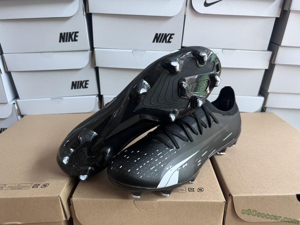 Puma Ultra Ultimate FG Firm Ground Soccer Cleats - Black/Whtie