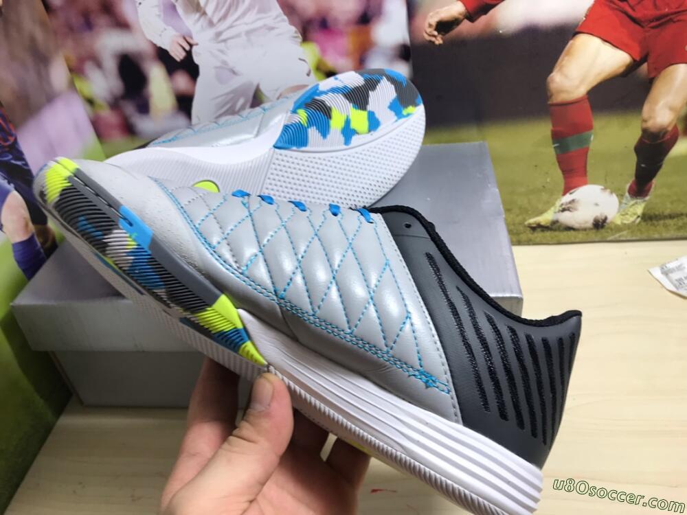 Nike Lunar Gato 2 IC Indoor & Futsal Soccer Shoes - Black/Blue/Yellow