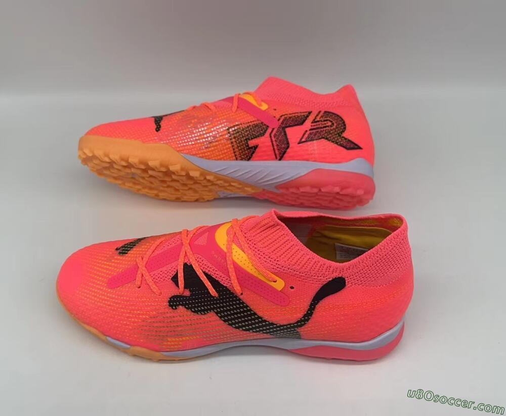 Puma Future 7 Ultimate TF Artificial Turf Soccer Shoes - Pink/Black/White