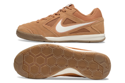 Supreme x Nike SB Gato IC Indoor & Futsal Soccer Shoes - Tan/Earthy Brown/Soft White