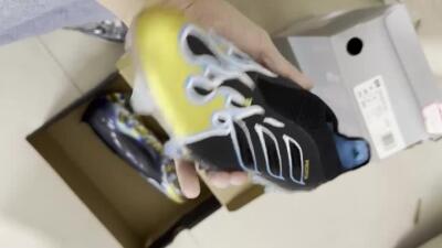 Adidas Predator 26 Elite Laceless FG Firm Ground Soccer Cleats - Black/Core Black/Metallic Gold