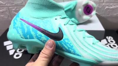 Nike Phantom Luna 2 Elite LV8 FG Firm Ground Soccer Cleats - Jade/Black/Purple