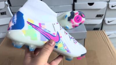 Nike Phantom Luna Elite FG Firm Ground Soccer Cleats - White/Rainbow