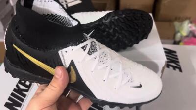 Nike Phantom Luna 2 Elite TF Artificial Turf Soccer Shoes - White/Black/Gold