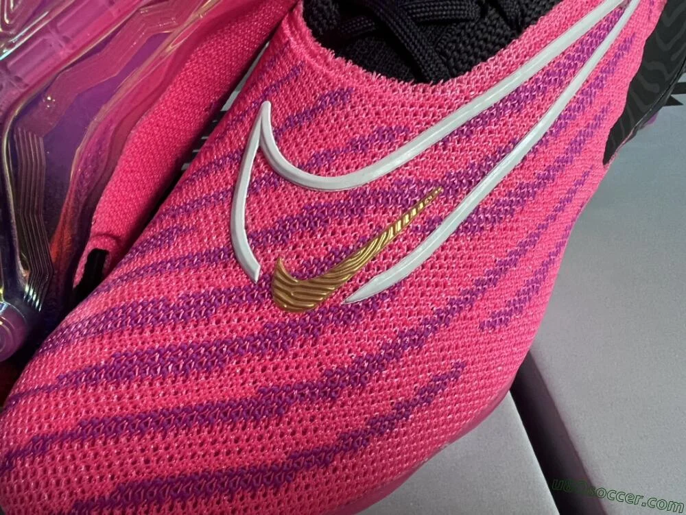 Nike ピンク ハイカット スパイクAG 27cmエリート NIKE公式】ナイキ ファントム ルナ 2 エリート By You カスタム