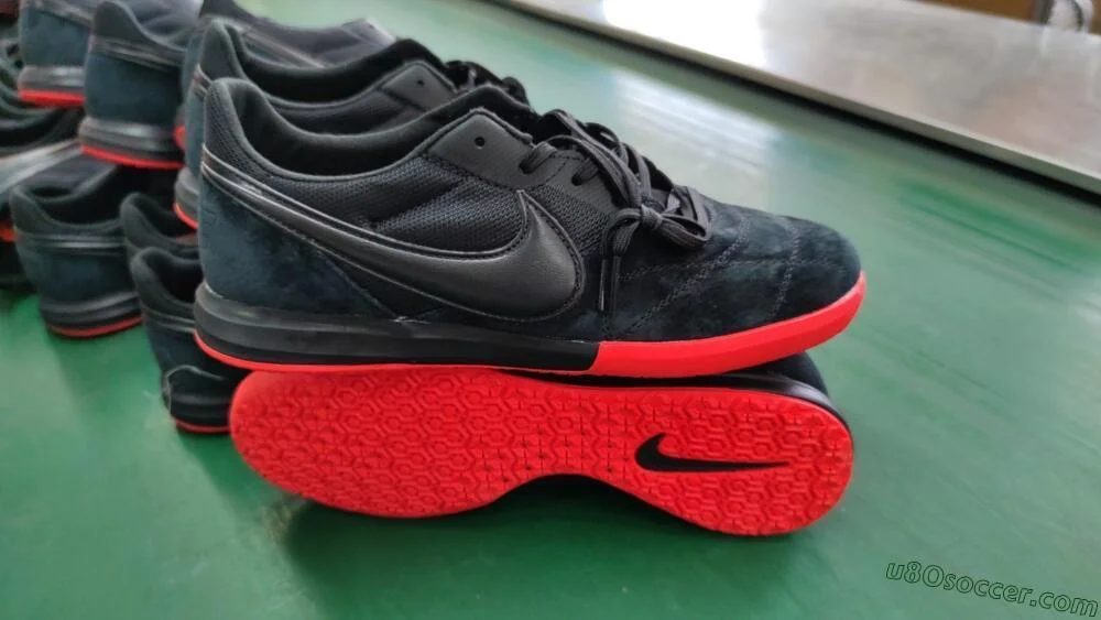 新品同様 Nike FC プレミアサラ IC フットサルシューズ 新品同様 Nike FC プレミアサラ IC フットサルシューズ - メルカリ